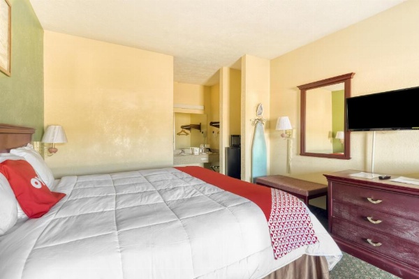 OYO Hotel Grenada West image 16
